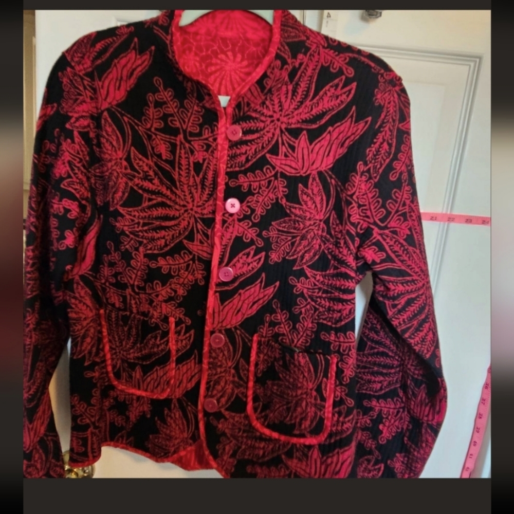 Casual Studio reversable button topper